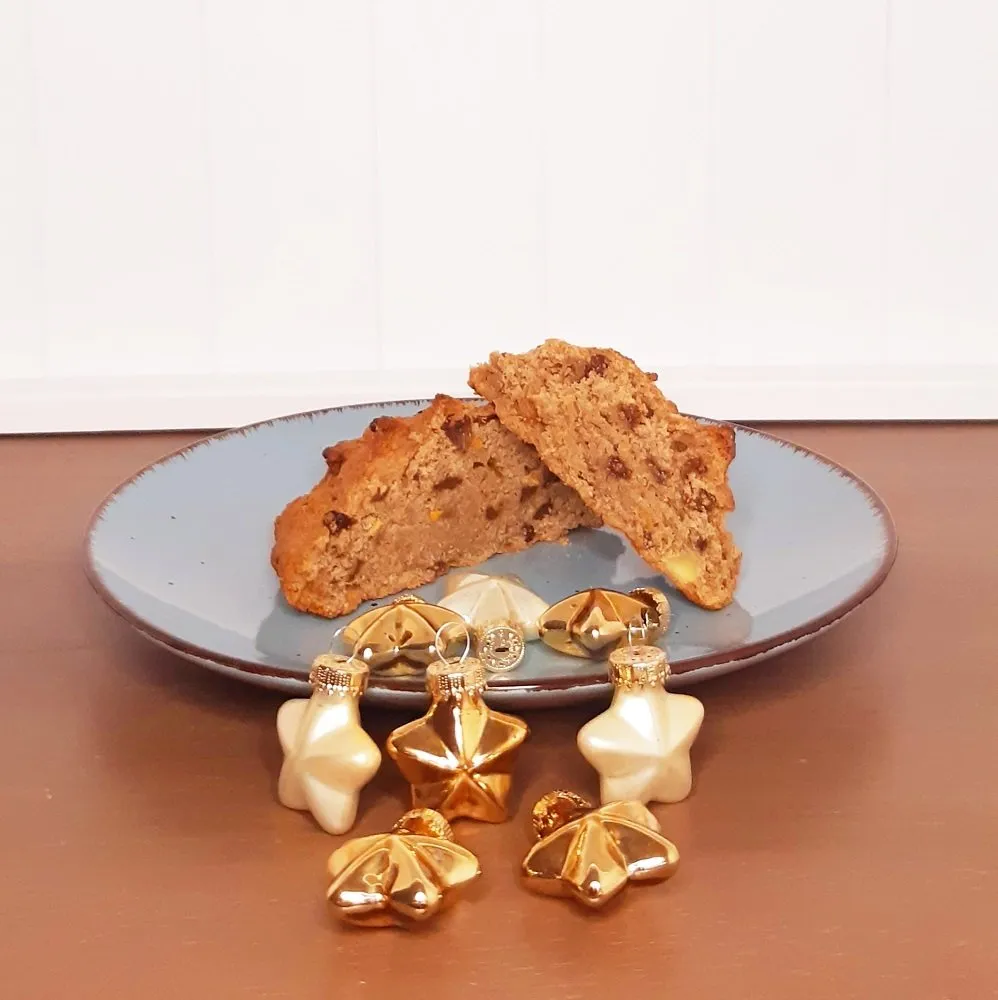 weihnachtlicher Stollen